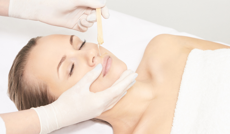 Face waxing treatment for a woman